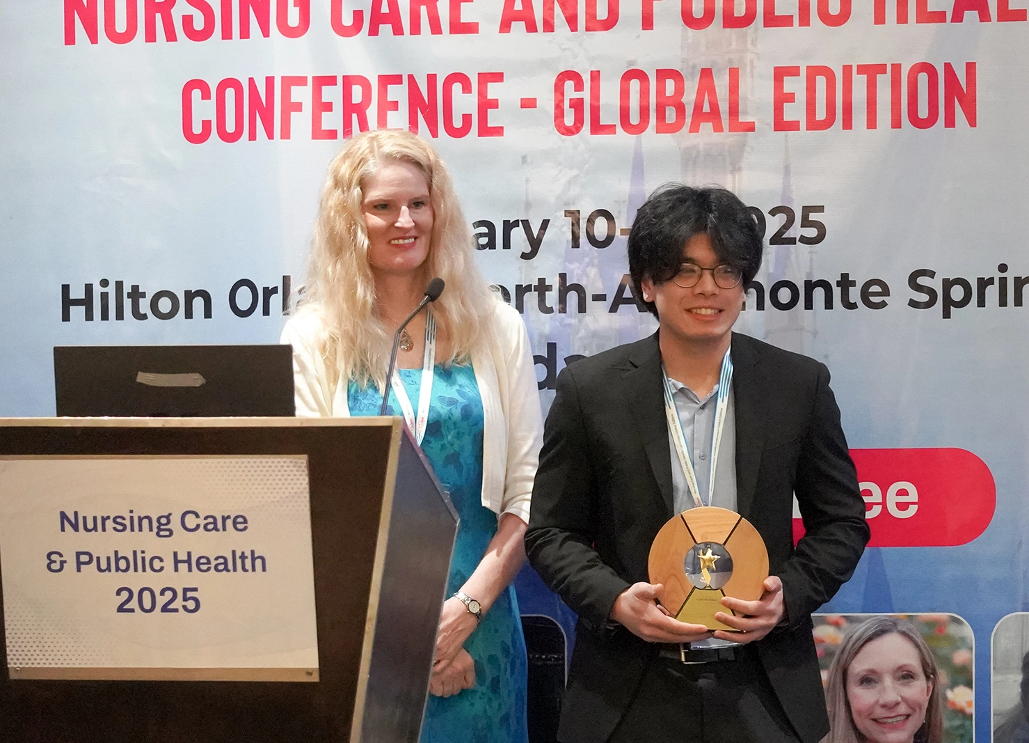 Student talking to a recruiter at a booth